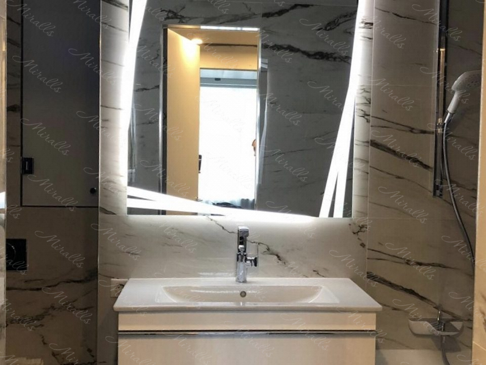 Зеркало Malevich в ванной комнате в ЖК Фили-Град