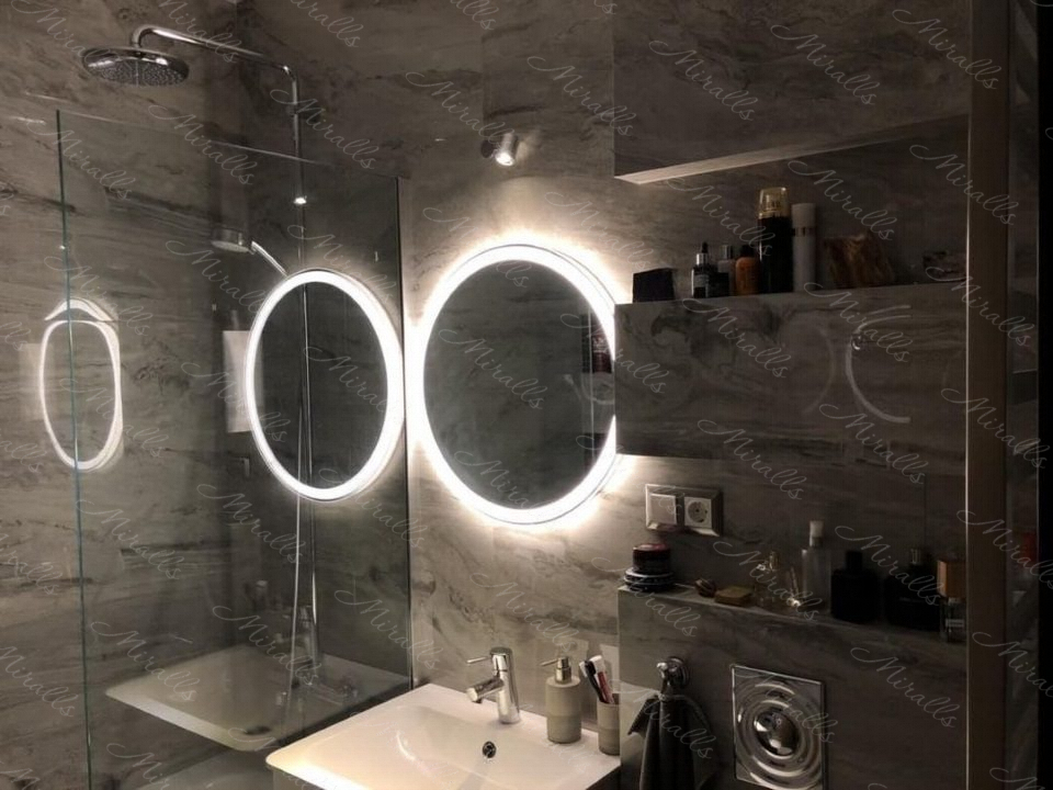 Зеркало Ring в ванной комнате частной квартиры (ЖК Ярославский)