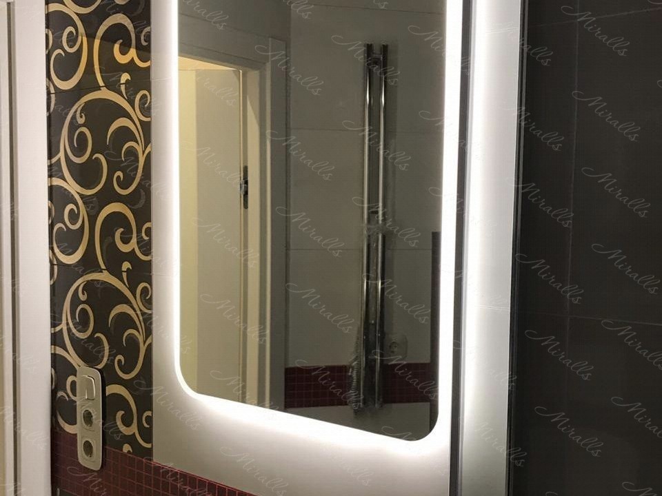 Зеркало XL в ванной комнате частной квартиры в ЖК Only