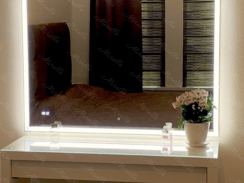 Зеркало Murano Extra в спальне в ЖК Лица