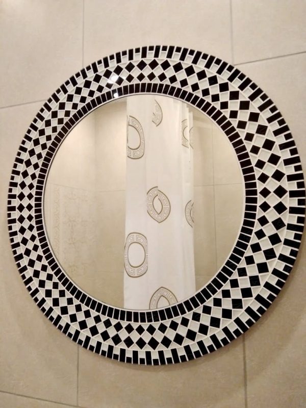Зеркало Gaudi в ЖК Loftec