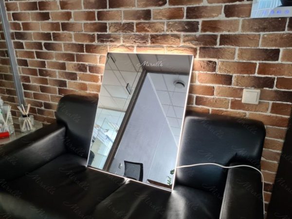 Зеркало с подсветкой Basic
