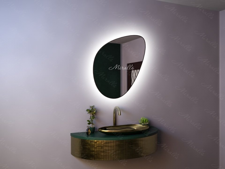 зеркало необычной формы Mystic Extra с интерьерной подсветкой в раме МДФ
