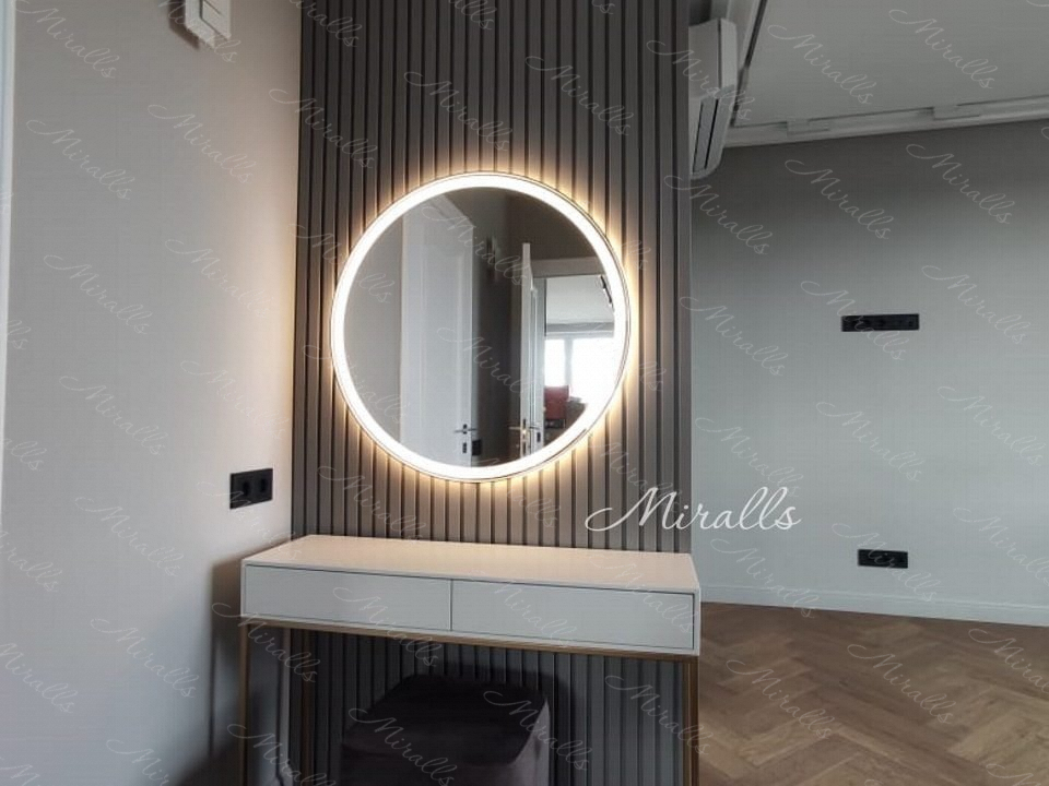 Круглое зеркало с подсветкой Medea Plus