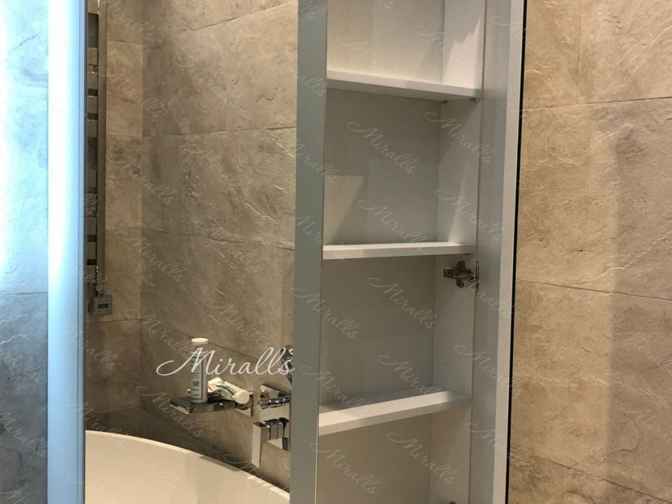 Зеркальный шкаф Edmir в ванной