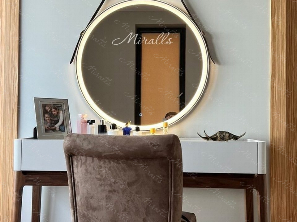 Круглое зеркало на ремне Aida