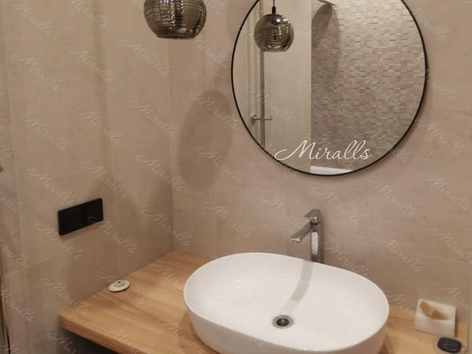 Зеркало Medea в ванной комнате
