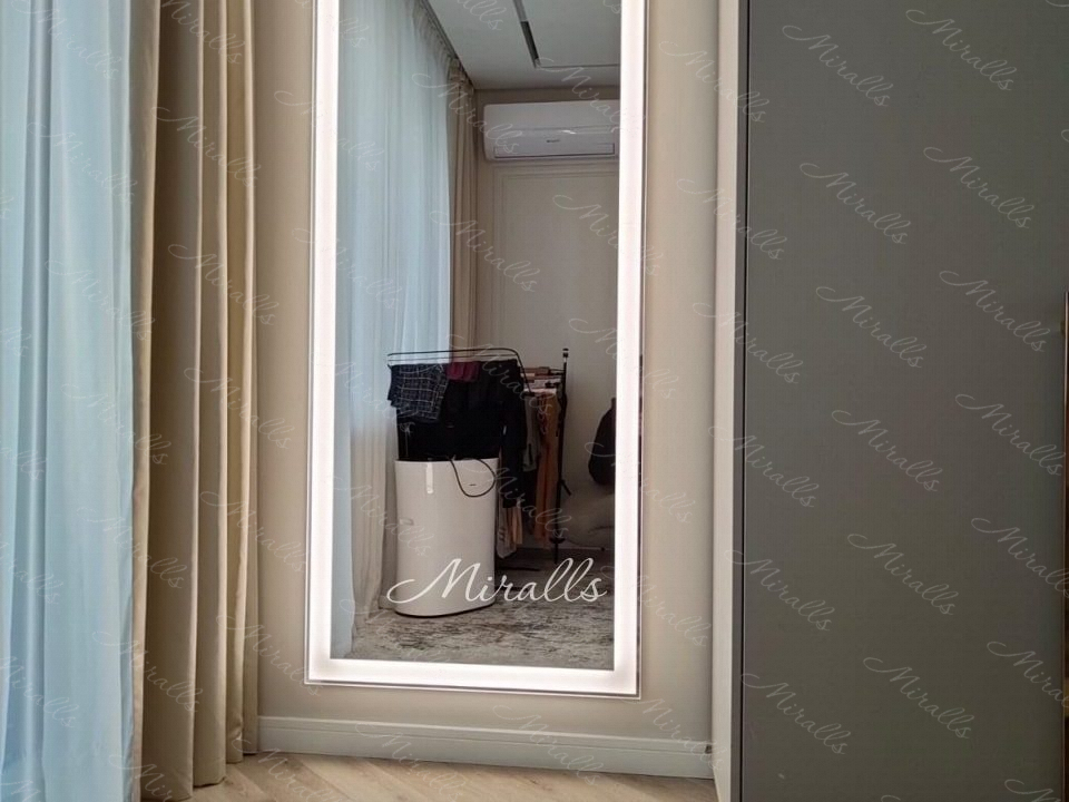 Зеркало Murano Extra в комнате