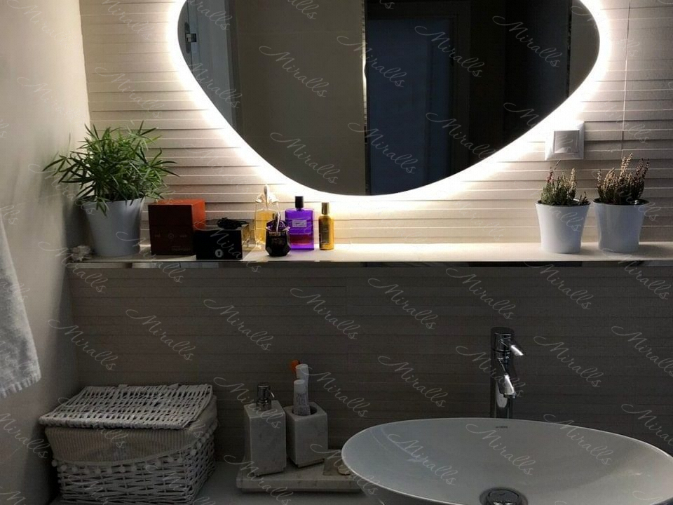 Зеркало Onyx Extra в ванной комнате