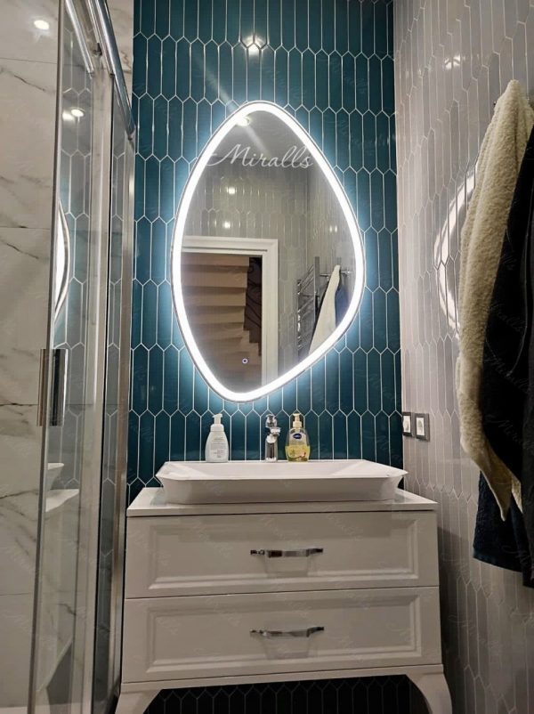 Зеркало Onyx Plus в ванной комнате