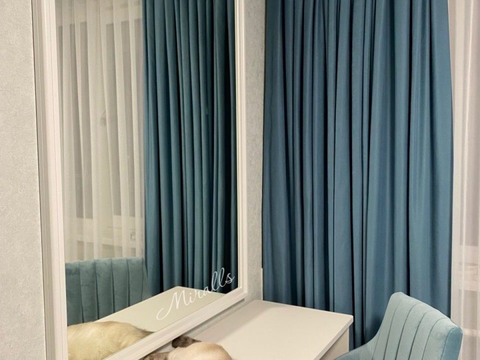 Зеркало Franco (модификация) в спальне