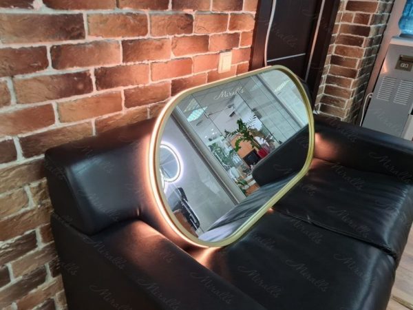 Зеркало с подсветкой в деревянной раме Alba