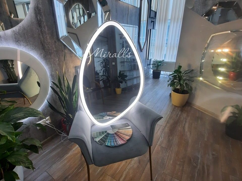 Интерьерное зеркало с подсветкой Onyx Plus