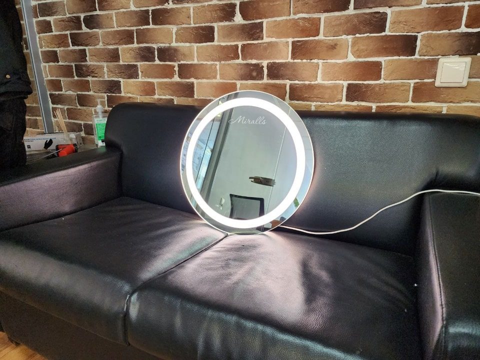 Круглое зеркало с подсветкой Tube