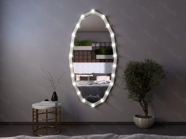 Зеркало с лампочками необычной формы Ginza