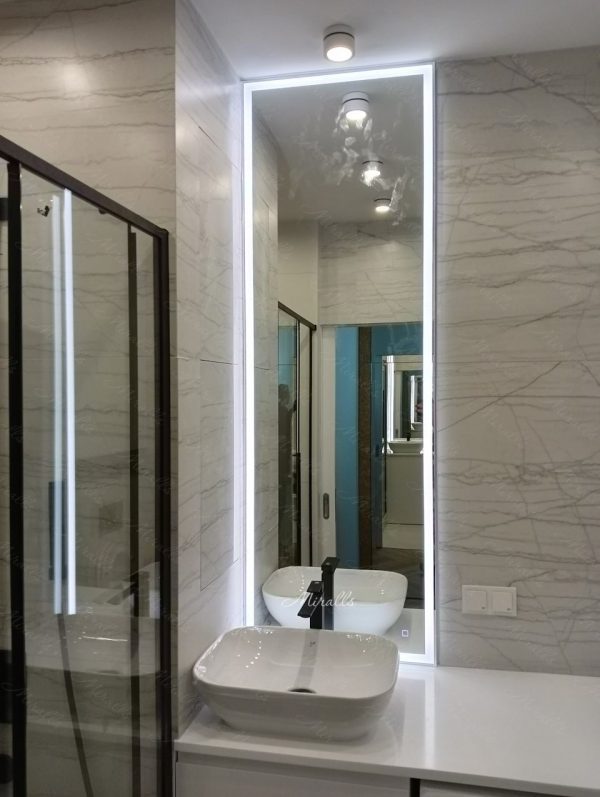 Зеркало Murano Extra с тач сенсором в ванной комнате
