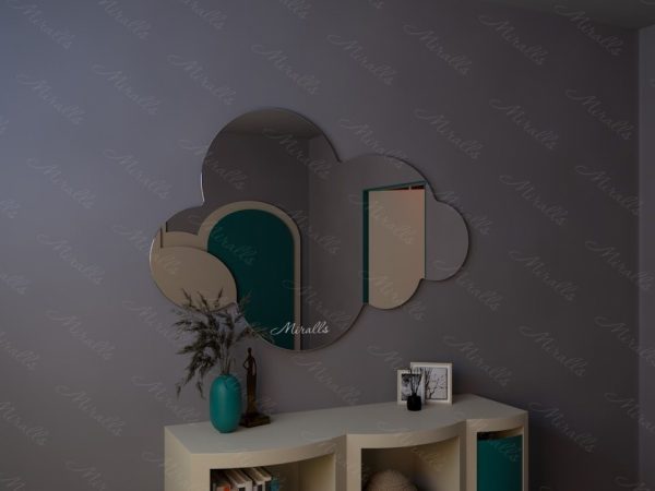 Зеркало необычной формы без подсветки Corso
