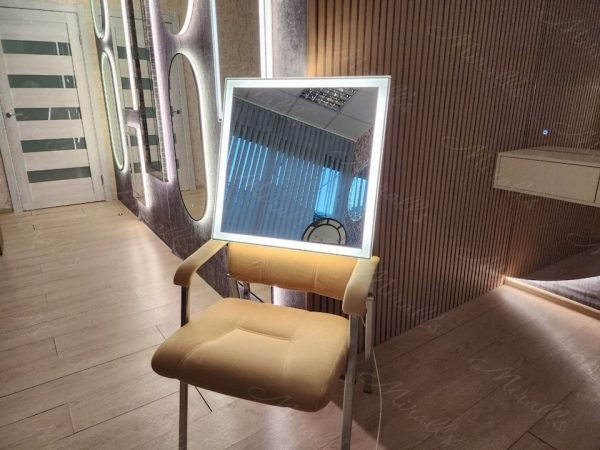 Квадратное зеркало с подсветкой Murano Extra