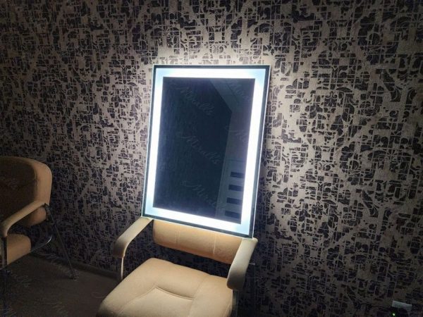 Зеркало с подсветкой и встроенным аккумулятором Edging