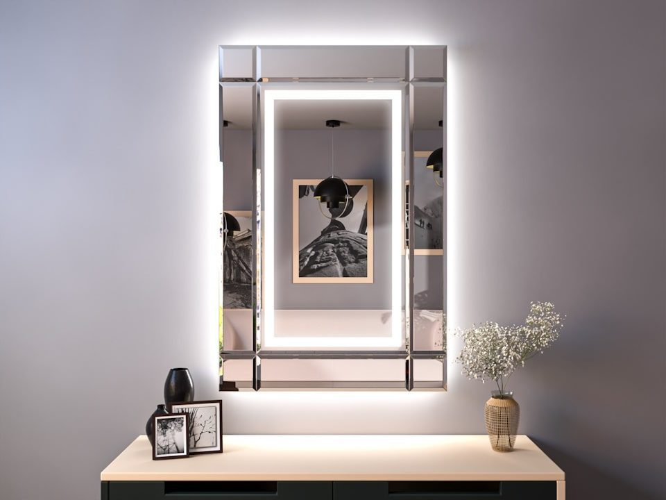 Эксклюзивное зеркало с подсветкой Ampir Plus