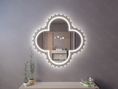 Зеркало с подсветкой в дизайнерской раме Clever Plus