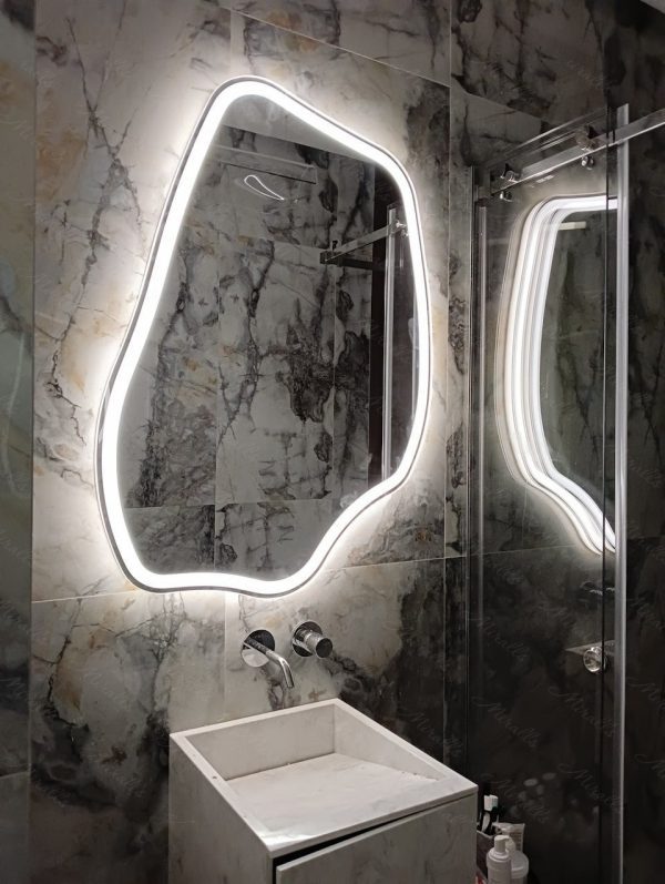Дизайнерское зеркало Burgos Plus в ванной