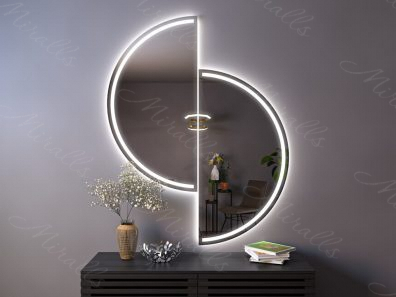 Фигурное зеркало с подсветкой Sabatini Plus