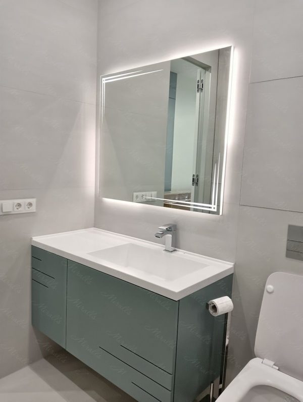 Прямоугольное зеркало Crocus в ванной