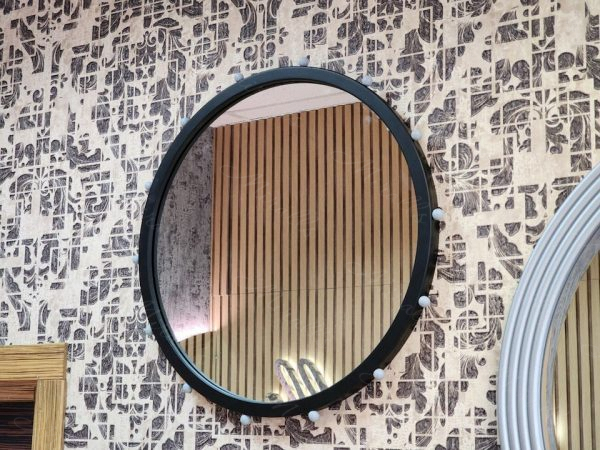 Круглое зеркало без подсветки Fellini