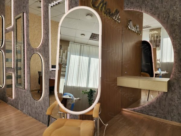 Высокое капсульное зеркало с подсветкой Aura XL