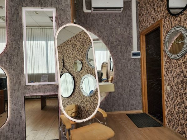 Высокое капсульное зеркало с подсветкой Aura XL