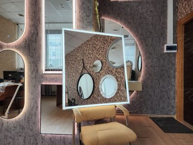 https://miralls.ru/wp-content/uploads/2026/02/Pryamougolnoe-zerkalo-s-podsvetkoj-Edging-1-396x297.jpg